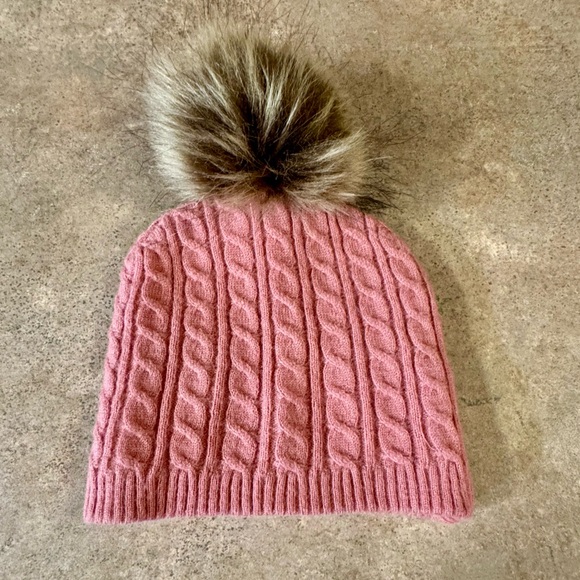 Cozy Kids Pom-Pom Beanie Set - Pink and White with Heart Print, Size 0-6M - Picture 5 of 6